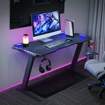 Customized Gaming Desk with Z Shaped Legs