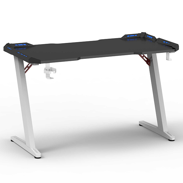 Customized Gaming Desk with Z Shaped Legs