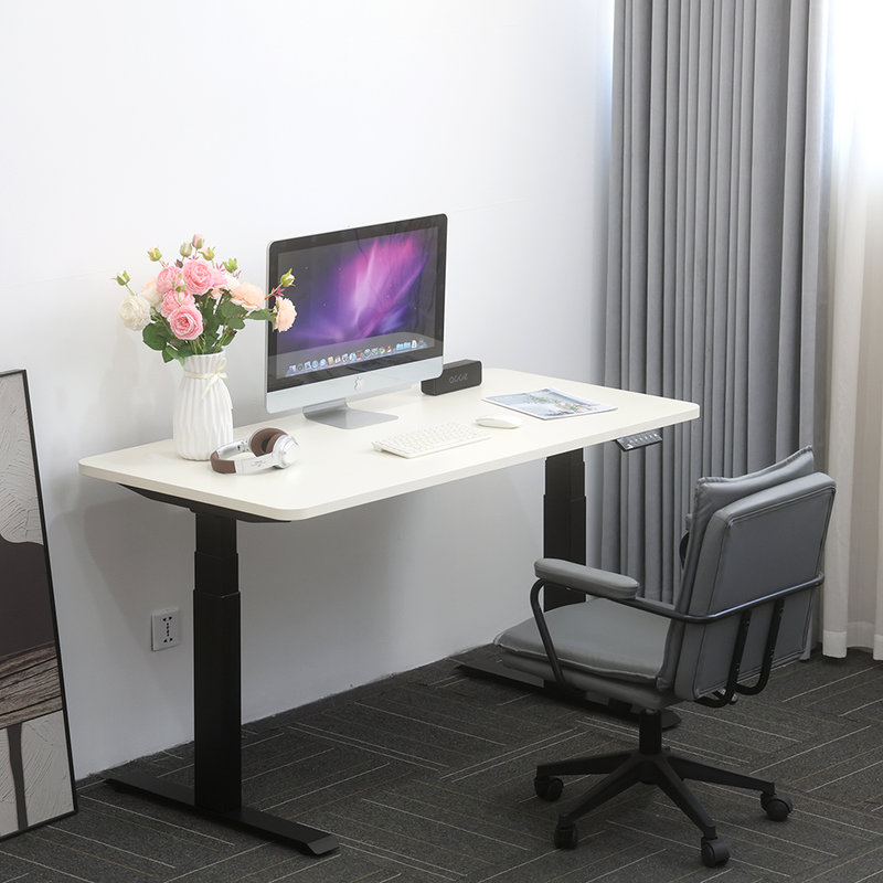 kze1-product scene- showcase