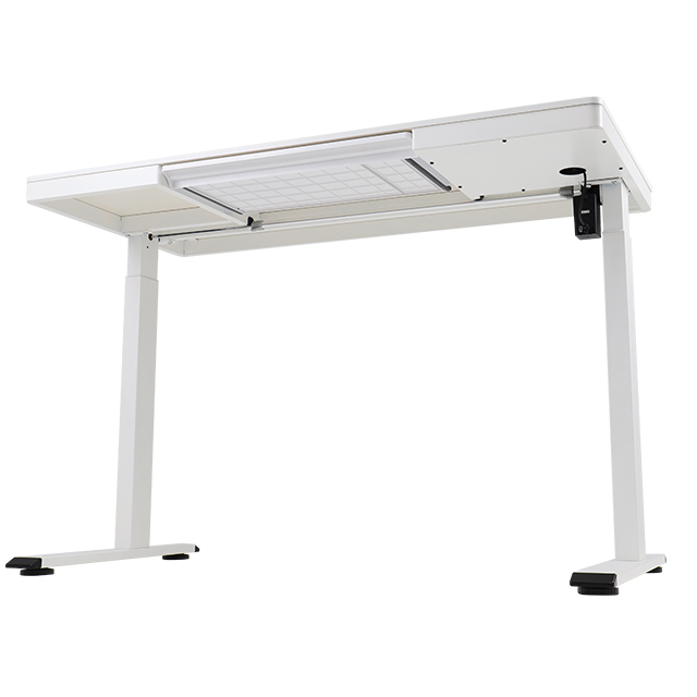 Bottom view of the standard and stable metal + wooden table.